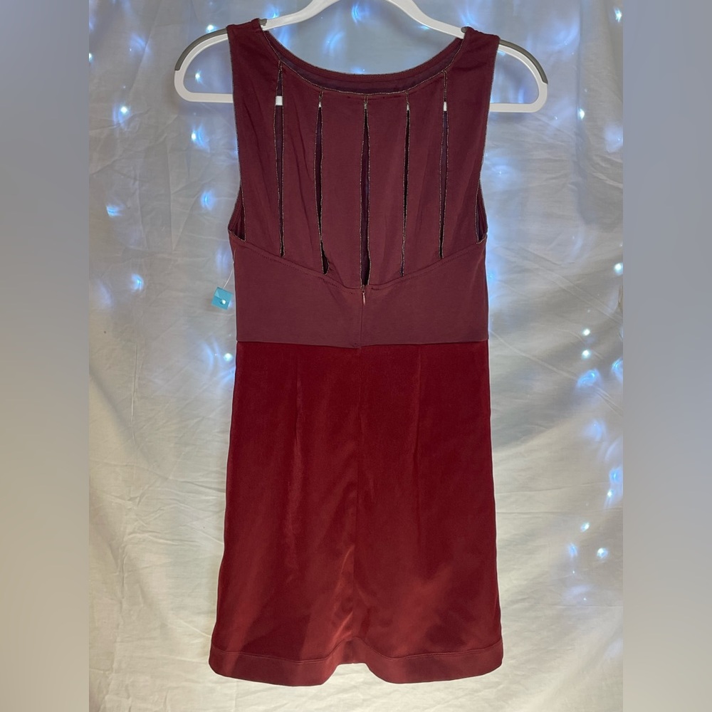 Theme Dress - Picture 2 of 4